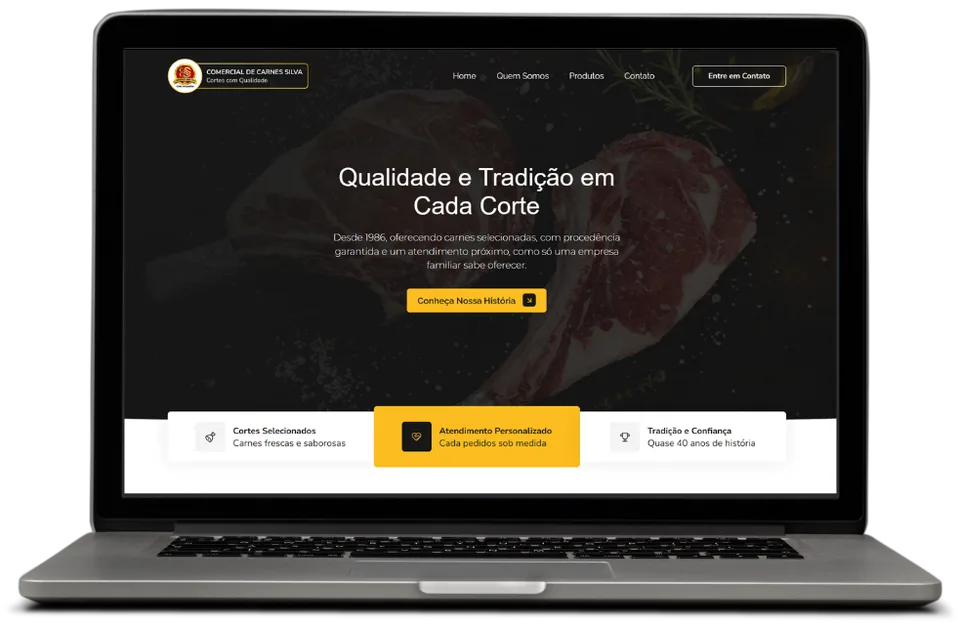 Página inicial do site da/do Comercial de Carnes Silva exibida em um notebook